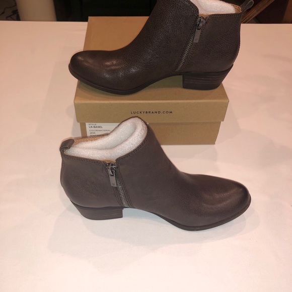 Lucky Brand Basel Leather Flat Bootie Size 7M in Java Goat Dakota - Picture 1 of 8